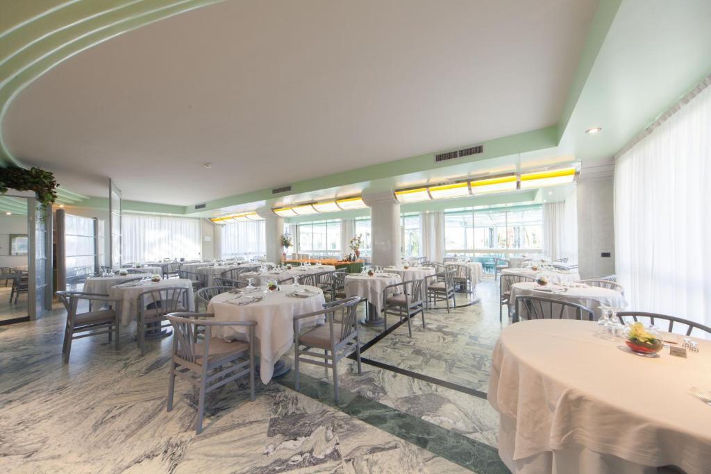 Hotel Ambasciatori Pineto Zewnętrze zdjęcie